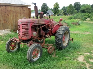 STH Tractor