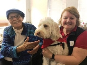 Pet Therapy Volunteers Make A Difference