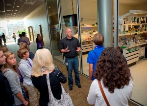 Give Tours at Van Andel Institute!