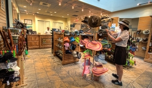 Beach Outfitters Gift Shop