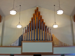 Organ installed