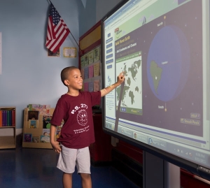 Reach the World connects classrooms to travelers