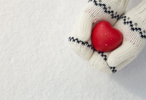 Winter heart in mittens