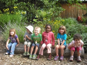 Summer Daycampers at Nearby Nature