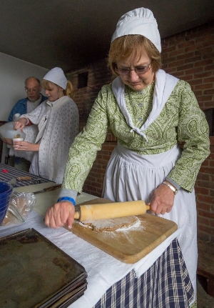 Volunteers in Bakery