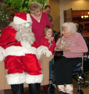 Volunteer Santa at Lakeland Healthcare Center