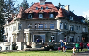 Pittock Mansion from the lawn