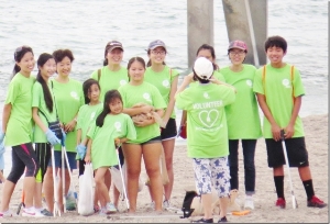 volunteers at beach cleanup